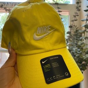 Nike dad hat
